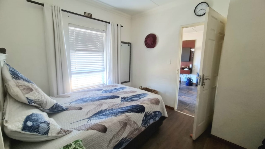 To Let 2 Bedroom Property for Rent in Hagley Western Cape